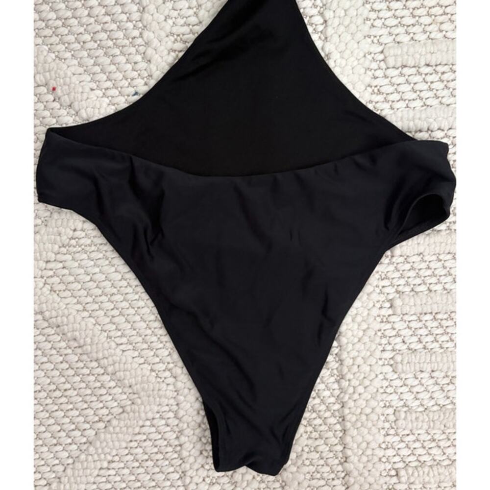 NWOT Womens Abercrombie & Fitch Black One Piece Swimsuit Size Large - Picture 5 of 8